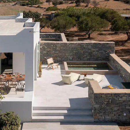 Olivine Paros * Nea Cryssi Akti