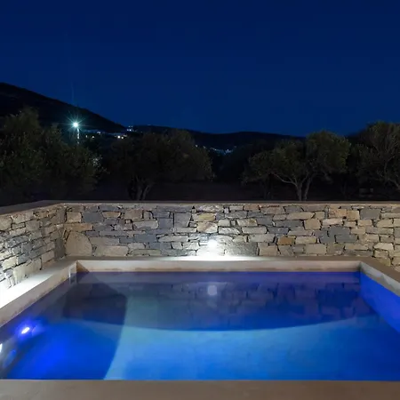 Olivine Paros * Nea Cryssi Akti