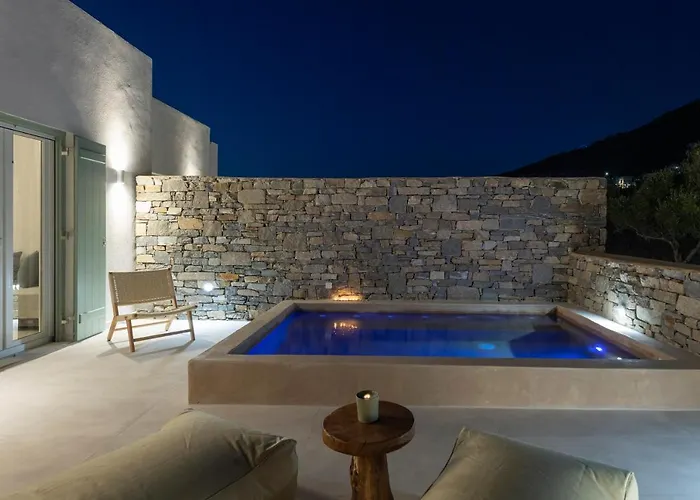 Olivine Parikia (Paros)